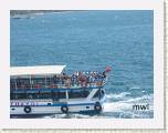 2005:05:22 13:03:36 - Bateau de touristes