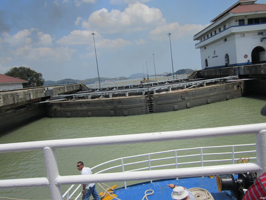 Visite du canal de Panama - On attend le bateau rouge