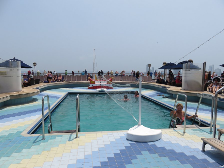 La piscine du bateau