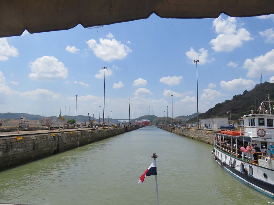 Visite du canal de Panama - On attend le bateau rouge