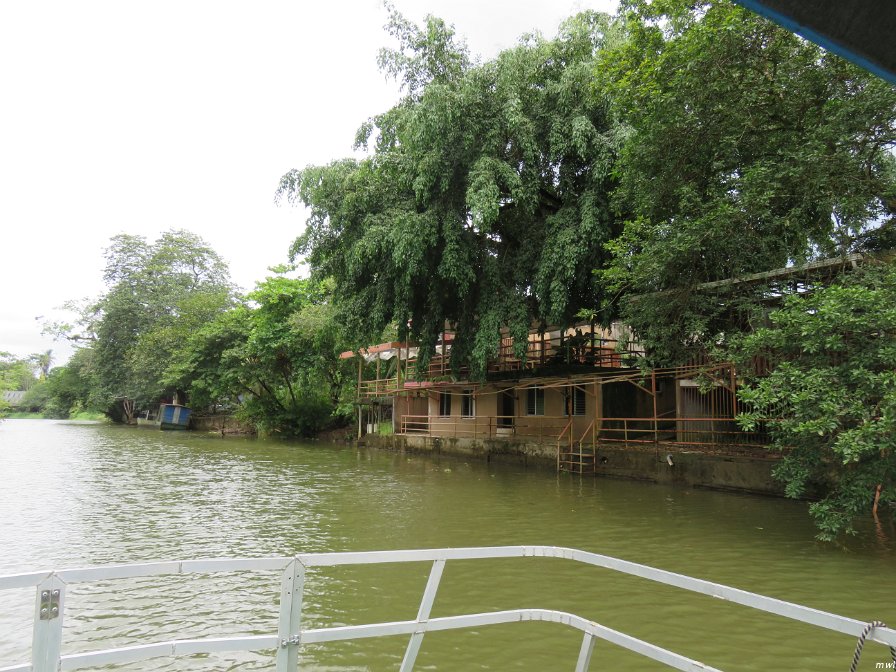 Tournée sur un bateau de rivière