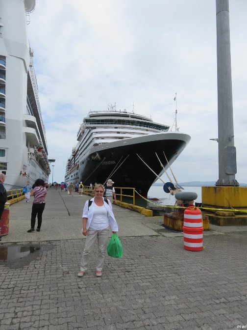 Le Caribbean Princess à côté de notre Zeiderdam