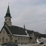 Saint-Étienne Notes historiques: Autrefois, la Malbaie était une seigneurie qui s’étendait de St-Siméon aux Éboulements. Elle tient son nom de Samuel de Champlain (Malle...