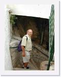 2002:04:26 13:29:06 - Descente dans les rues de Mijas.