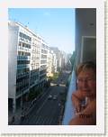 2006:01:06 10:06:38 - Rue 28 Oktovriou de notre chambre d'h�tel