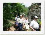 2005:05:19 17:06:28 - Descente vers le monastre avec nos amis de voyage