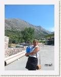 2005:06:10 16:00:36 - Magasinage dans un vignoble